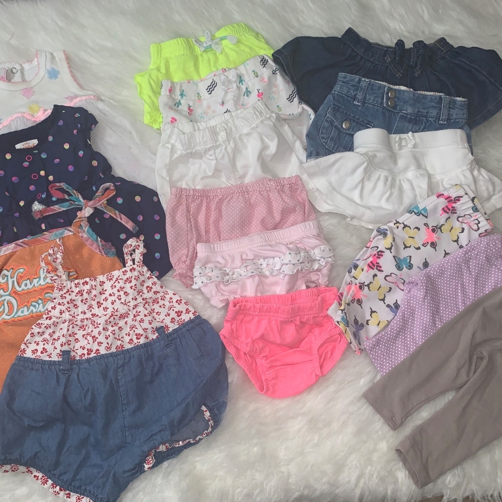 Bundle of baby girl's clothes 0-3